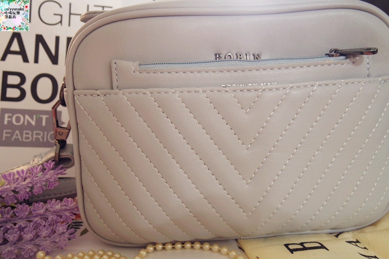 【Robin May茉莉貝兒】方便又輕巧可愛,隨身鏡居然是零錢包,超貼心設計