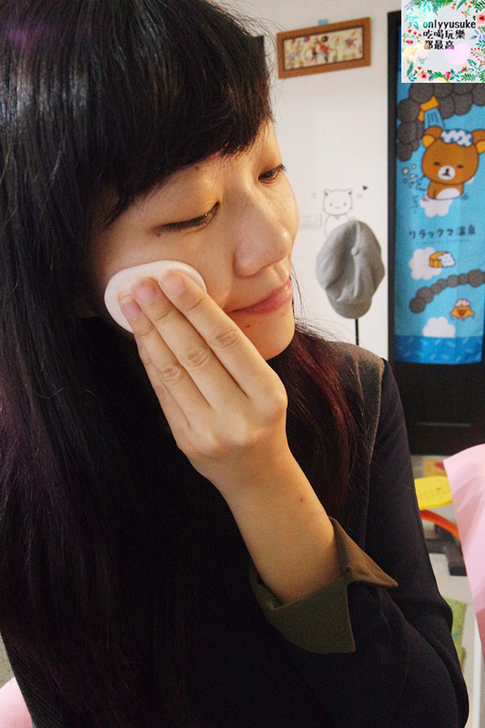 美妝分享【THREE天使煥采精萃粉底】自帶補光神器般的夢幻胖胖瓶,粉底同時也是精華液