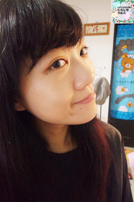 美妝分享【THREE天使煥采精萃粉底】自帶補光神器般的夢幻胖胖瓶,粉底同時也是精華液