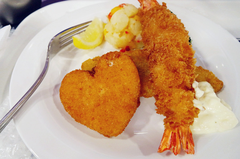 國外旅遊【日本東京迪士尼35週年】紅心女王宴會大廳餐廳