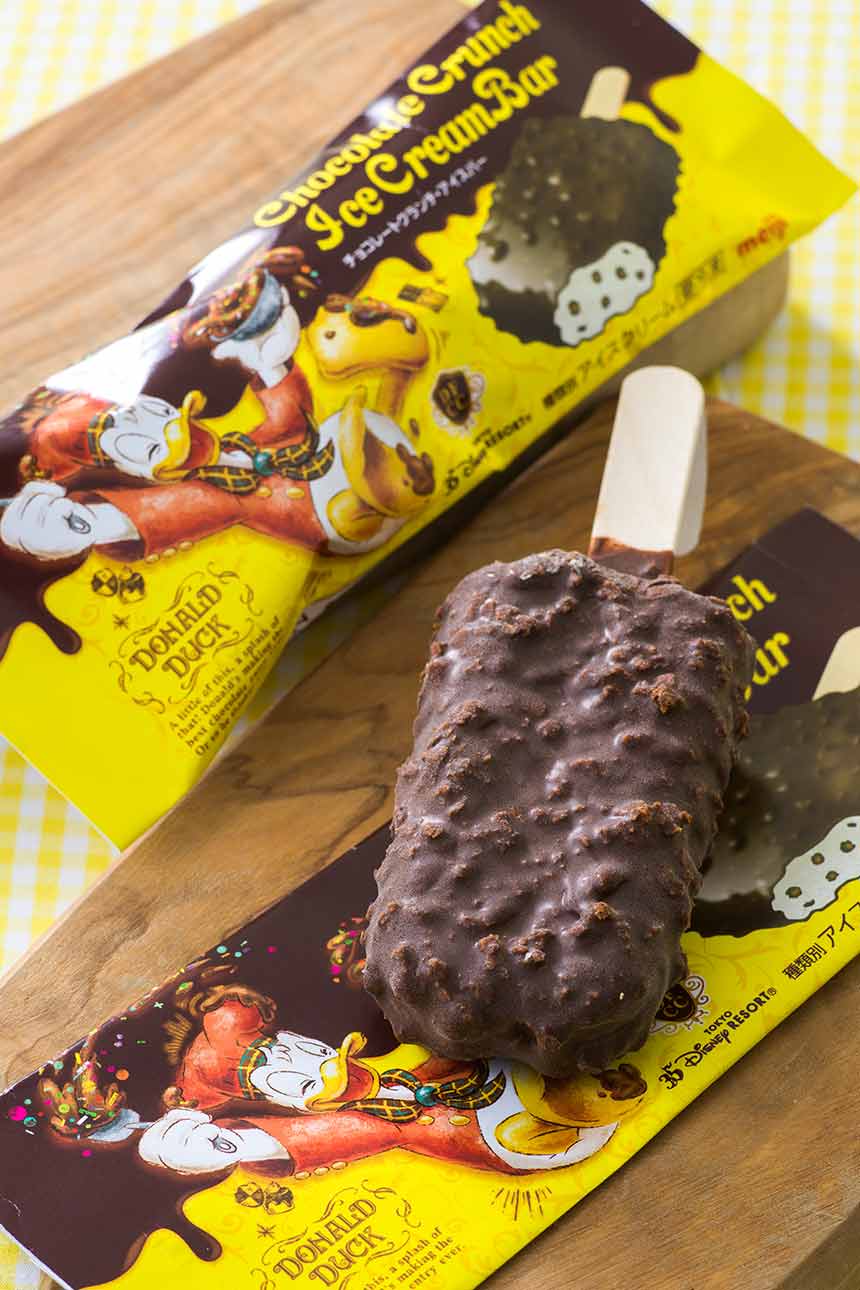 東京迪士尼35週年周邊商品以及必吃必買全攻略,個人化鐘錶吊飾&脆心巧克力罐