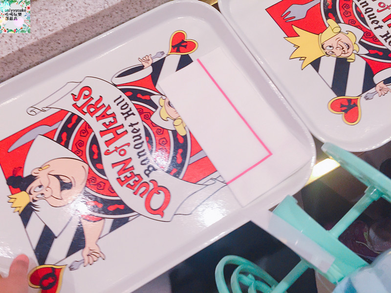 國外旅遊【日本東京迪士尼35週年】紅心女王宴會大廳餐廳