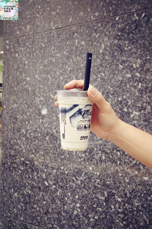 FoOd桃園美食【米塔黑糖飲品專賣中壢sogo店】黃色黑糖旋風席捲而來,最夯的黑糖飲品