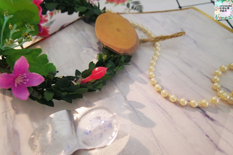 保養分享【WHITE-T8天牙齒全亮速效療程以及藍光亮白修護牙膏】在家也能簡單亮白牙齒