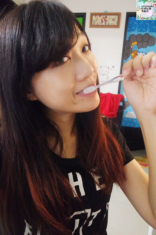 保養分享【WHITE-T8天牙齒全亮速效療程以及藍光亮白修護牙膏】在家也能簡單亮白牙齒