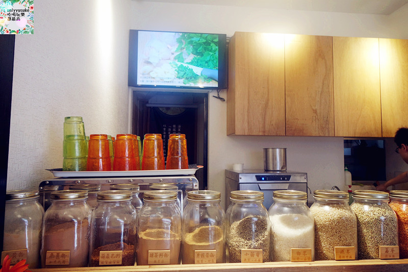 台北【日向海軍咖哩】窩客島咖哩爭霸戰入圍店家,日本海上自衛隊日向艦濃郁日式咖哩香