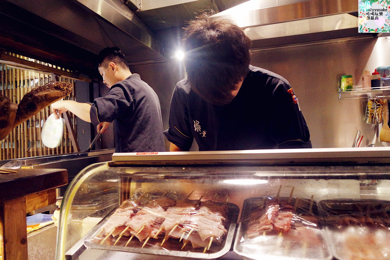FoOd台中【鳥重地雞燒バーベキュー】各式日式雞肉串燒料理,彈牙口感讓人吃了還想再吃