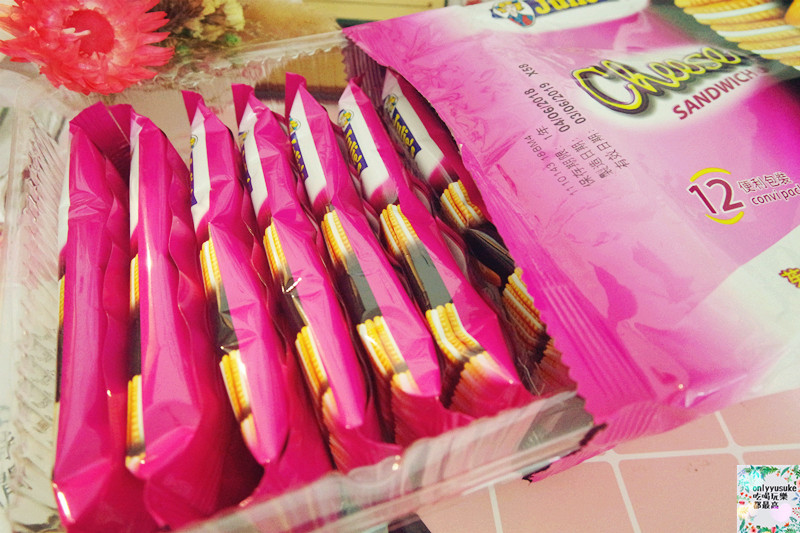 【Julie’s】吃的是懷念的味道,馬來西亞家喻戶曉,酥香茱蒂絲乳酪三明治餅乾