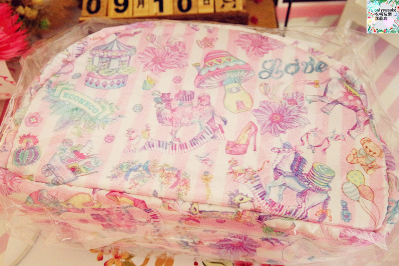 夢幻分享【ECONECO繪子貓】夢幻化妝包,療癒系文具組,極度夢幻代表