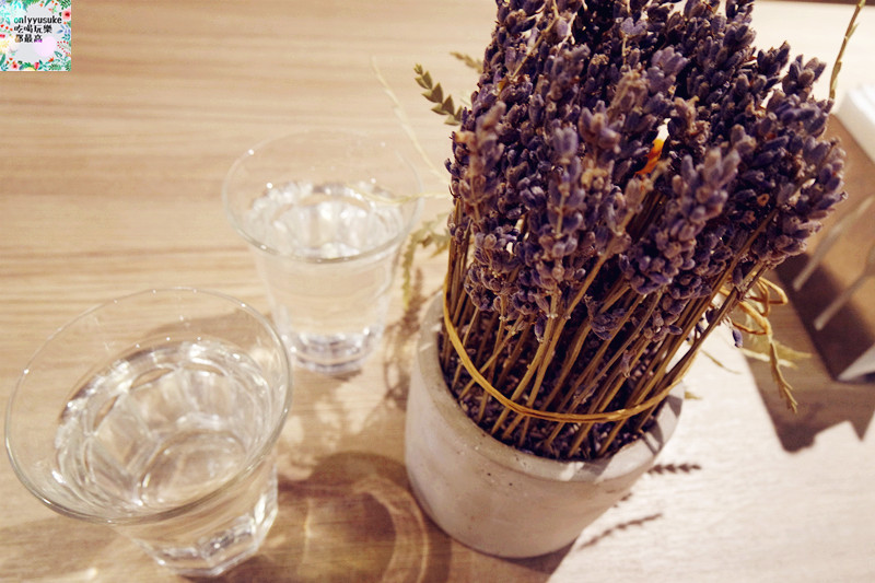 桃園火車站【Moi cafe桃園統領店】放鬆氛圍,美味輕食早午餐,義大利麵燉飯