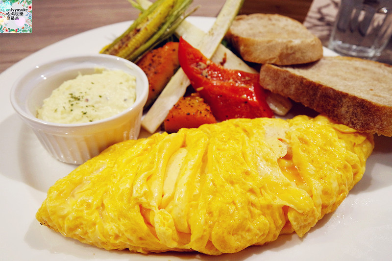 桃園火車站【Moi cafe桃園統領店】放鬆氛圍,美味輕食早午餐,義大利麵燉飯