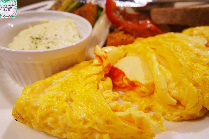 桃園火車站【Moi cafe桃園統領店】放鬆氛圍,美味輕食早午餐,義大利麵燉飯