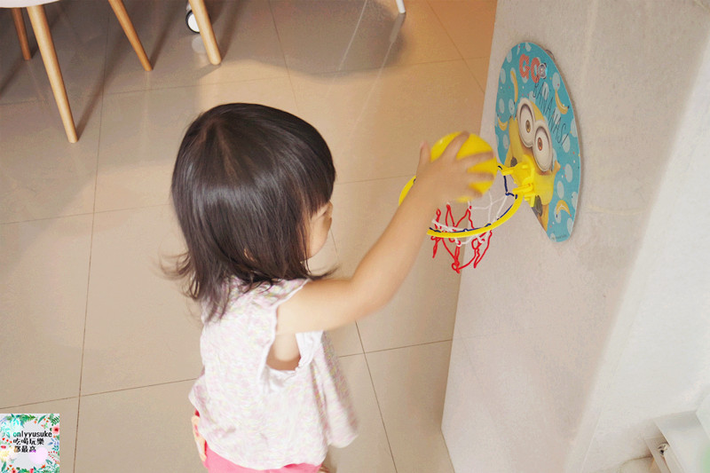 【 Minions神偷奶爸迷你籃球組】空污對抗,家裡也是籃球場,史酷迪STZONE