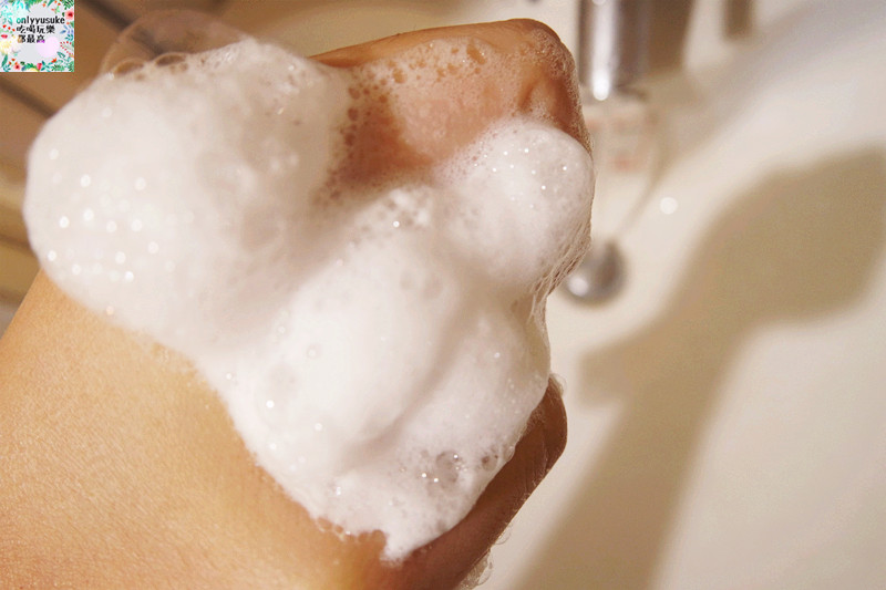 (保養分享)【WHITE VEIL淨白潔顏泥】日本高保濕潔顏,給你乾淨清爽放鬆的洗顏感受