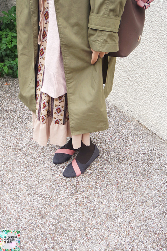 【inooknit交叉帶條樂福鞋】超特別數位針織,柔軟舒適透氣,搶眼拼色時尚