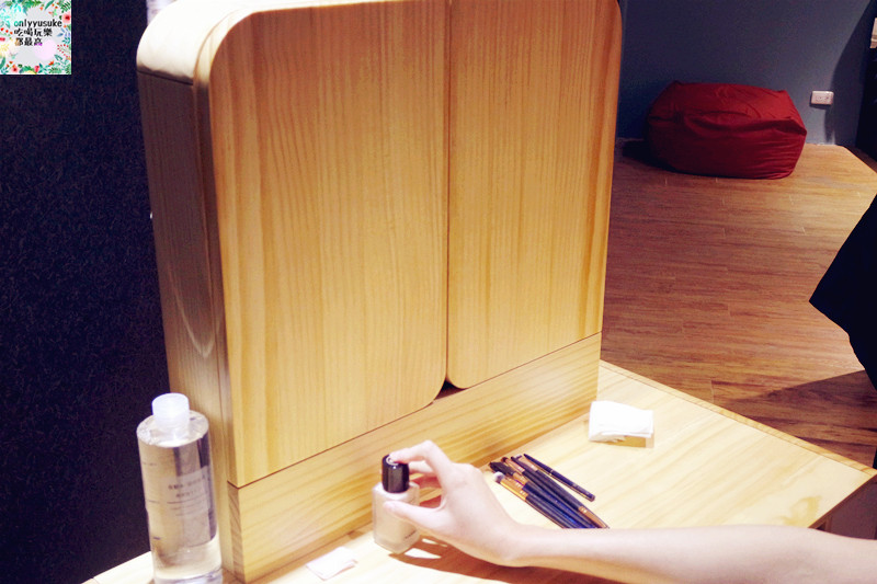 （活動)♥【小寶優居B. HOUSE】新品圓滑處事化妝桌誕生活動分享,滿足女人的愛美神具