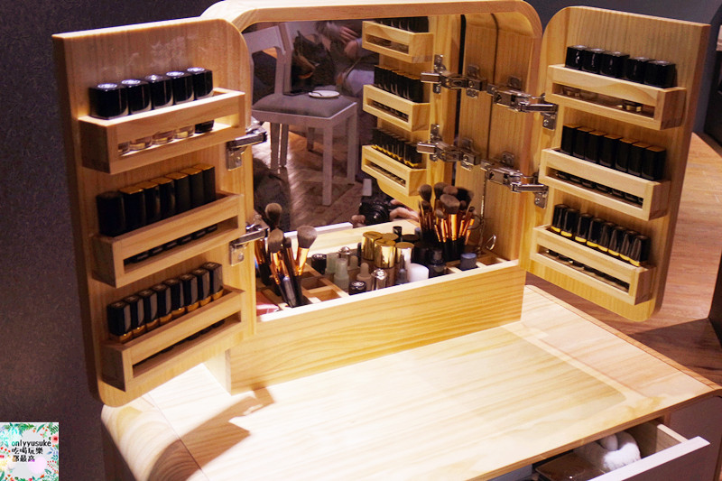 （活動)♥【小寶優居B. HOUSE】新品圓滑處事化妝桌誕生活動分享,滿足女人的愛美神具