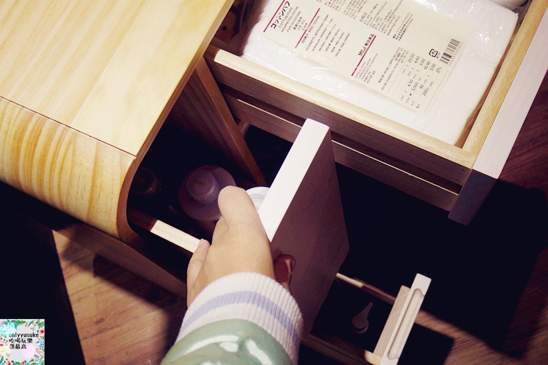 （活動)♥【小寶優居B. HOUSE】新品圓滑處事化妝桌誕生活動分享,滿足女人的愛美神具