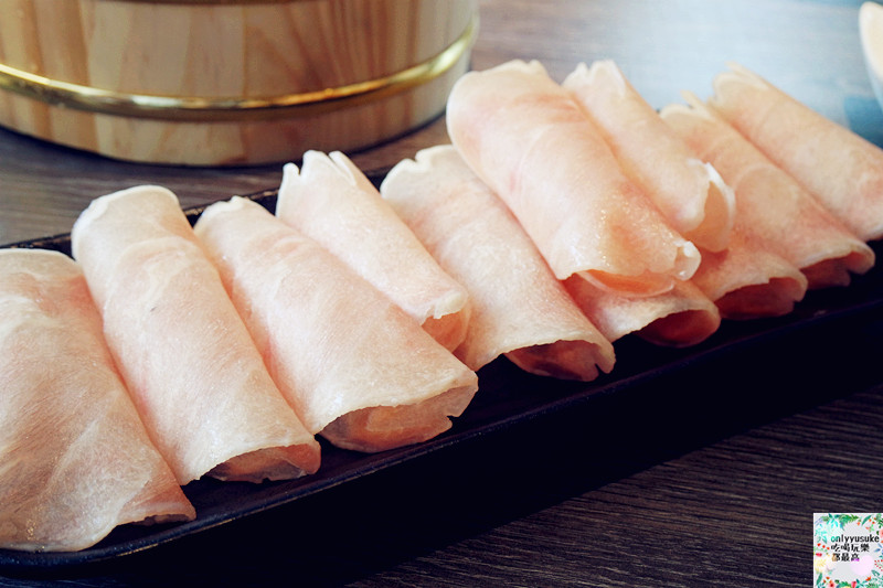 【千荷田日式涮涮鍋南崁店】清爽日式鍋,非吃到飽但飽足美味的火鍋推薦