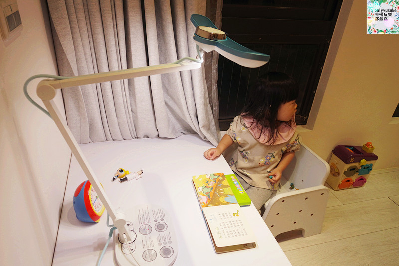 護眼檯燈推薦【BenQ WiT MindDuo親子共讀檯燈】閱讀同時護眼,智慧型調光