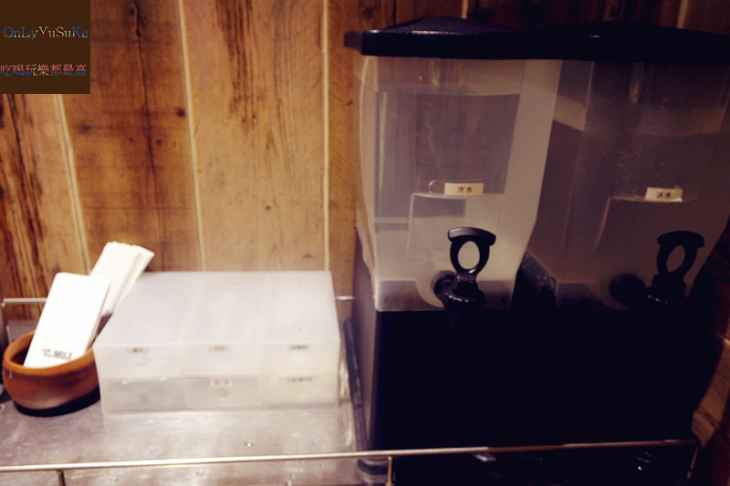 台北【Café&Meal MUJI】捷運市政府站,新型態飲食風,無印輕食感,自在氛圍