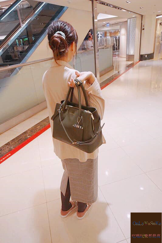 【ROBINMAY艾蜜佳人手提包】休閒淑女皆好搭的質感包,超美硬挺包推薦