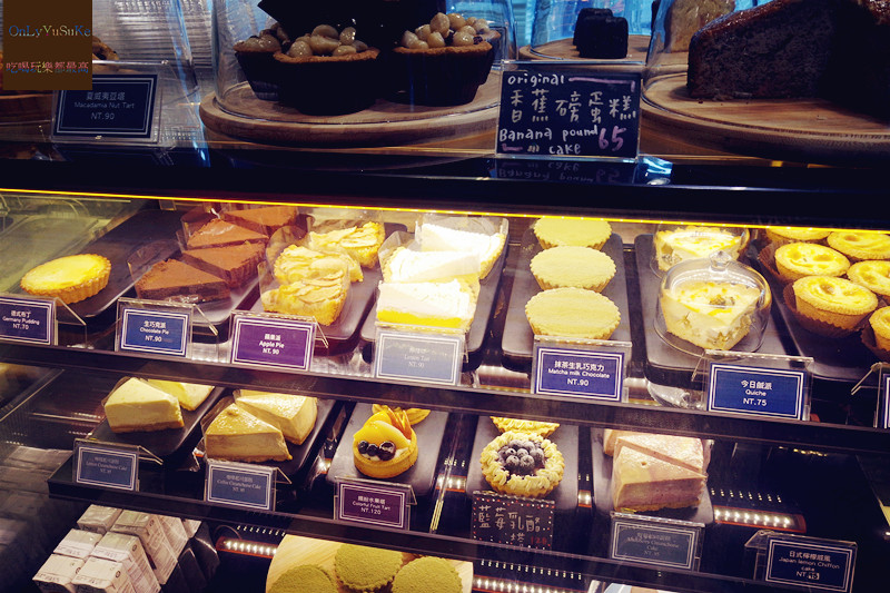 FoOd台北【藍白小鎮天母店】超多甜點選擇,鹹食也好好吃,咖啡館也有冰淇淋