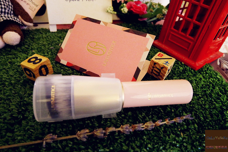 【LSY林三益雙斜面粉底刷】斜角粉底刷省粉底量,快速上妝能修容的神器