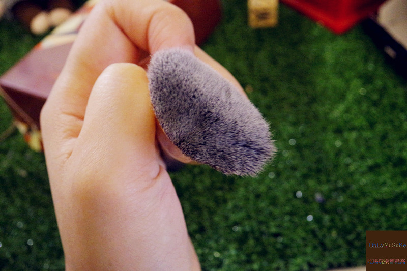 【LSY林三益雙斜面粉底刷】斜角粉底刷省粉底量,快速上妝能修容的神器