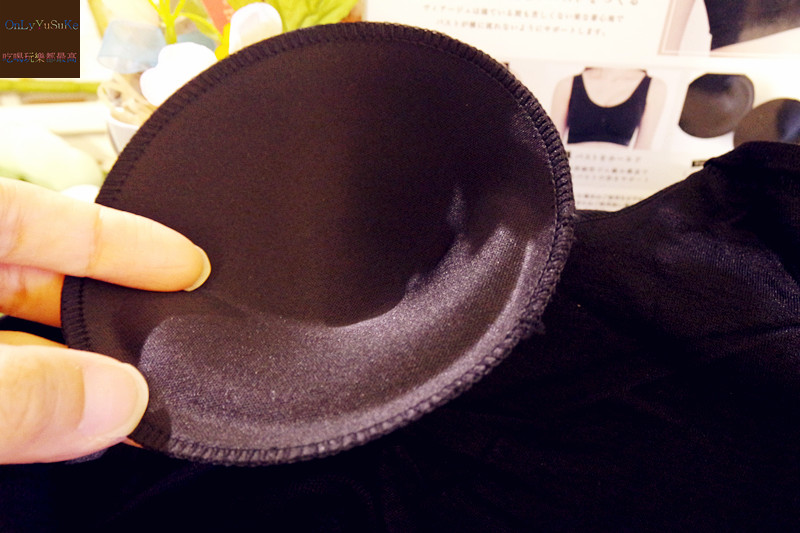 日本Viage晚安立體美型內衣胸墊是特別加厚下半部位置