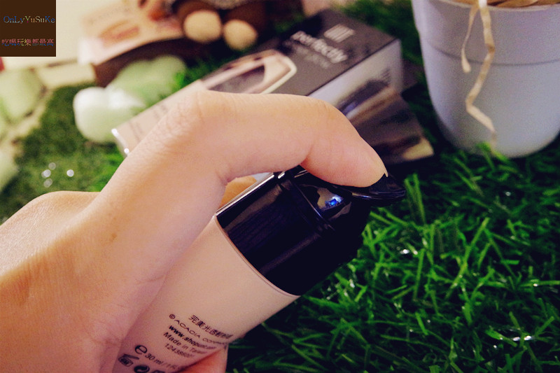 美妝分享【UNT完美光透輕粉底】夏天就要改換清透的裸妝感