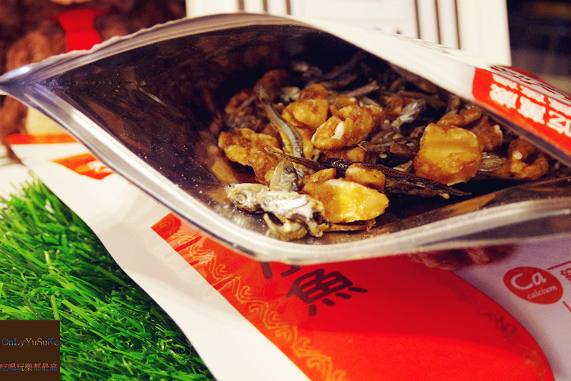 【萬歲牌核桃小魚】核桃小魚雙重營養好吃 ,一口接一口鹹甜豐富滋味停不下來