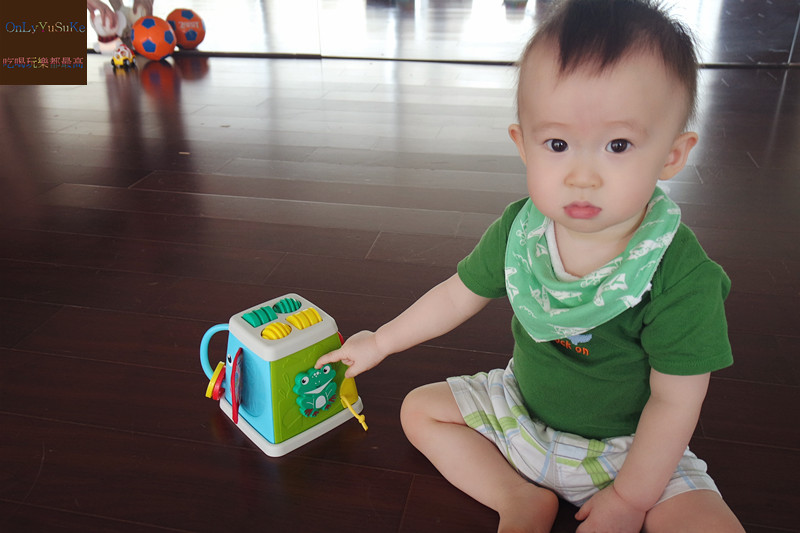 讓孩子盡情探索的費雪益智玩具∣輕便遊戲學習盒∣一次五種遊戲，玩到停不下來！