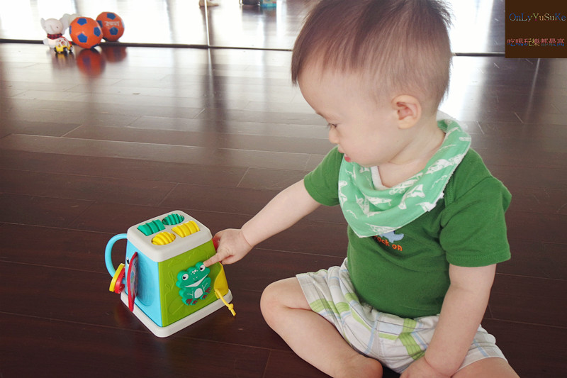 讓孩子盡情探索的費雪益智玩具∣輕便遊戲學習盒∣一次五種遊戲，玩到停不下來！