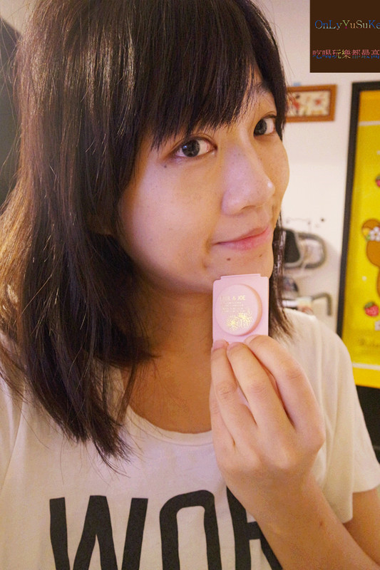 【PAUL &JOE 糖瓷絲潤隔離乳 S SPF15 PA+】閃耀光澤,透亮美肌的小香檳