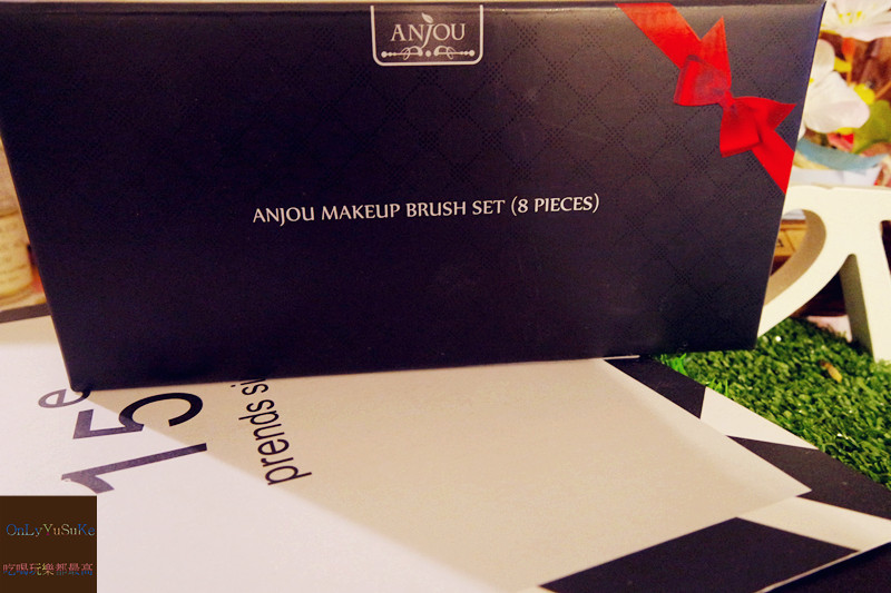 美妝分享【Anjou刷具組】打亮臉部底妝,眼妝,唇妝,彩妝刷具分享