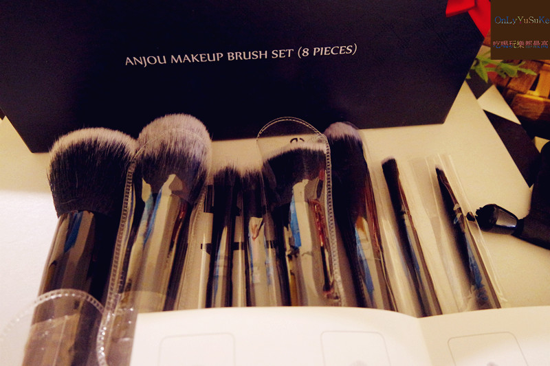 美妝分享【Anjou刷具組】打亮臉部底妝,眼妝,唇妝,彩妝刷具分享