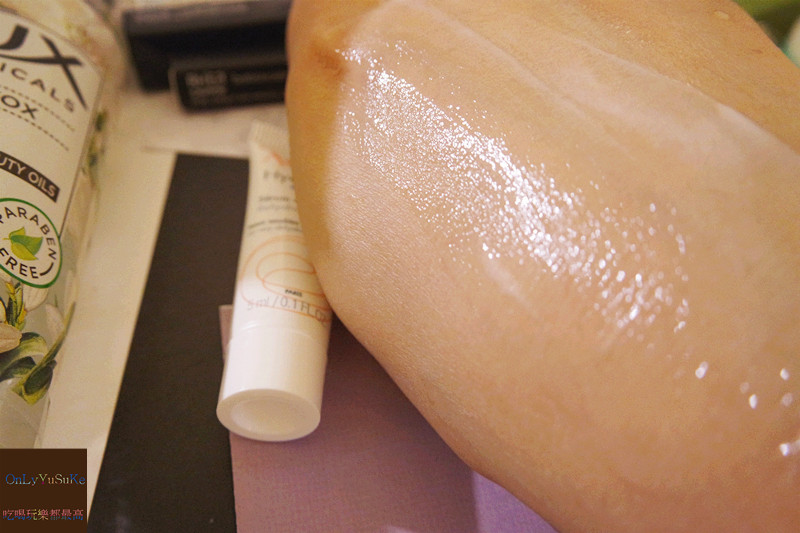 【Butybox體驗盒】2019-10月號,這個月美妝保養集合,超愛絲絨眼影棒