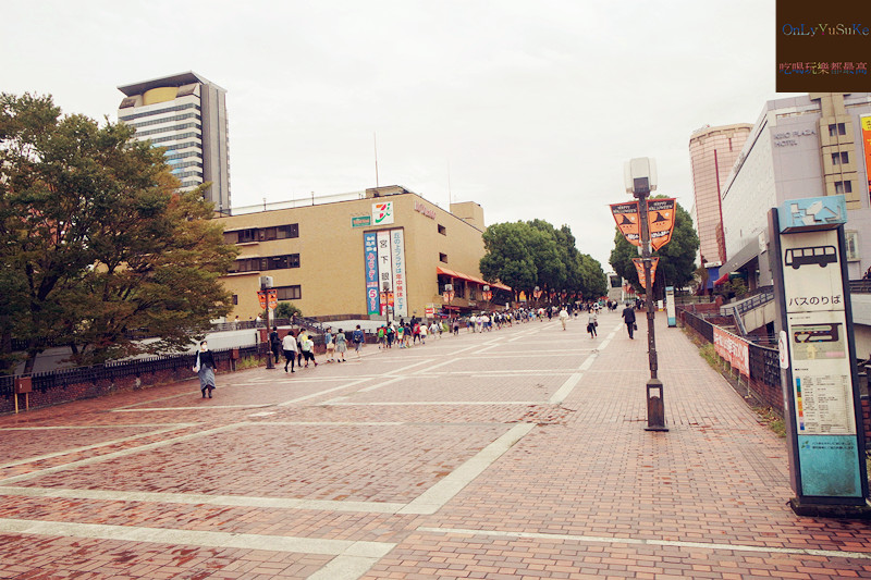 國外旅遊-【東京三麗鷗彩虹樂園】讓大人也玩到走不出來,蛋黃哥大機台互動實在好有趣