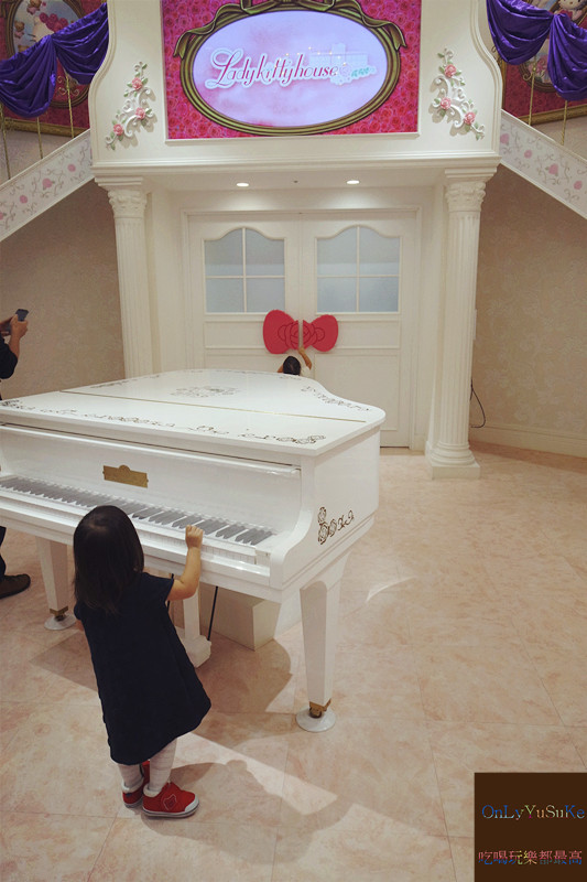 國外旅遊-【東京三麗鷗彩虹樂園】讓大人也玩到走不出來,蛋黃哥大機台互動實在好有趣