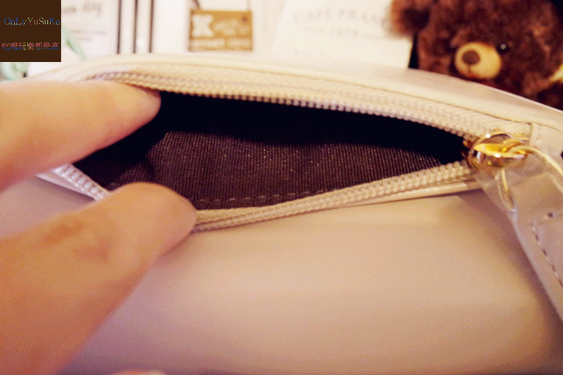 【ROBINMAY波浪旋律】輕巧如口袋餅乾般的薄身有型,超可愛波浪設計小包