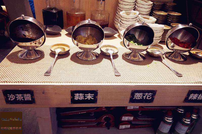 桃園火鍋【土狗樂市家樂福內壢店】自助火鍋超市,新鮮美味一把抓