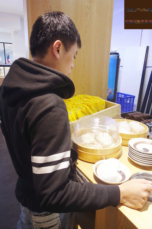 桃園火鍋【土狗樂市家樂福內壢店】自助火鍋超市,新鮮美味一把抓