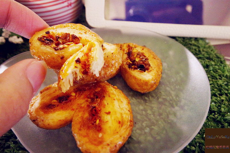 【皇玥餅藝麻辣蝴蝶酥】創新風味麻辣酥香蝴蝶酥讓你一次吃足