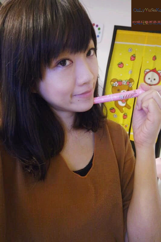 【胎盤素唇部修護精華液Mikey LISA LARSONx VP 】護唇膏,唇蜜聯名超萌