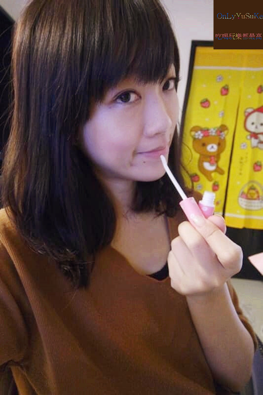 【胎盤素唇部修護精華液Mikey LISA LARSONx VP 】護唇膏,唇蜜聯名超萌