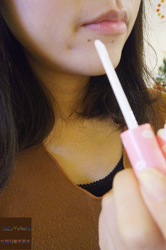 【胎盤素唇部修護精華液Mikey LISA LARSONx VP 】護唇膏,唇蜜聯名超萌