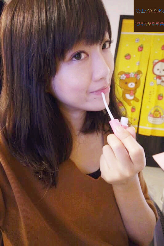 【胎盤素唇部修護精華液Mikey LISA LARSONx VP 】護唇膏,唇蜜聯名超萌