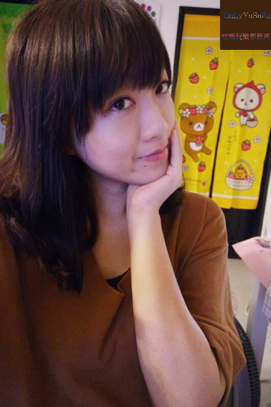 【胎盤素唇部修護精華液Mikey LISA LARSONx VP 】護唇膏,唇蜜聯名超萌