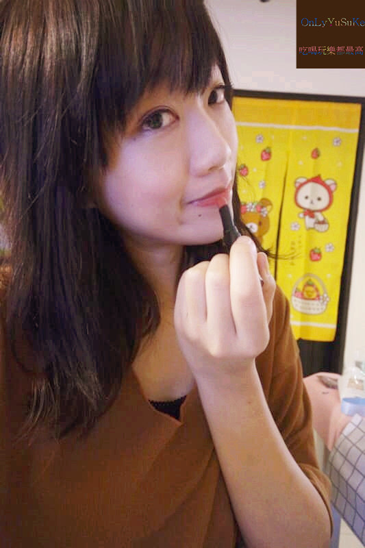 【胎盤素唇部修護精華液Mikey LISA LARSONx VP 】護唇膏,唇蜜聯名超萌